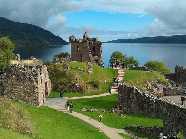 2-Day Inverness and the Highlands Very Small Group Tour from Edinburgh - Fort Augustus, Loch Ness, and Urquhart Castle: Nessie time, with leg stretch