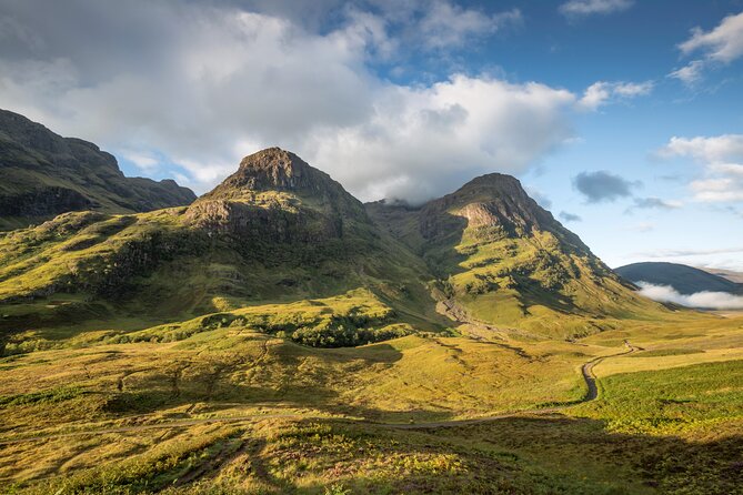3 Day Isle of Skye and Jacobite Steam Train Tour from Inverness - Sligachan Old Bridge and Cuillin views