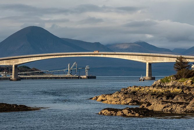 3-Day Isle of Skye Inverness Highlands and Glenfinnan Viaduct Tour from Edinburgh - What to pack for comfort on a 3-day coach grind