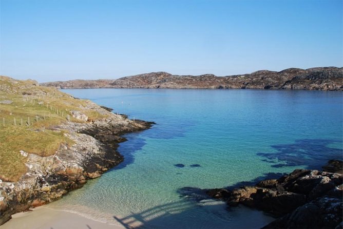 6-Day Outer Hebrides and Isle of Skye Small-Group Tour from Edinburgh - Day 4: Luskentyre Beach in Harris, then ferry to Portree
