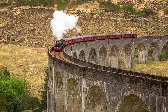 6 Day Outer Hebrides, Isle of Skye & optional 'Hogwarts Express' - Day 4: West Harris beaches and the ferry hop to Skye