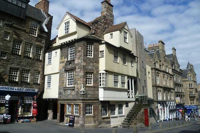 A History of Witchcraft in Edinburgh: A Self-Guided Audio Tour - Who should book this Witchcraft in Edinburgh audio tour