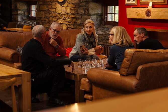 Aberfeldy Distillery Experience - Whisky Tasting: Three Expressions Included, Plus a Five-Pour Upgrade