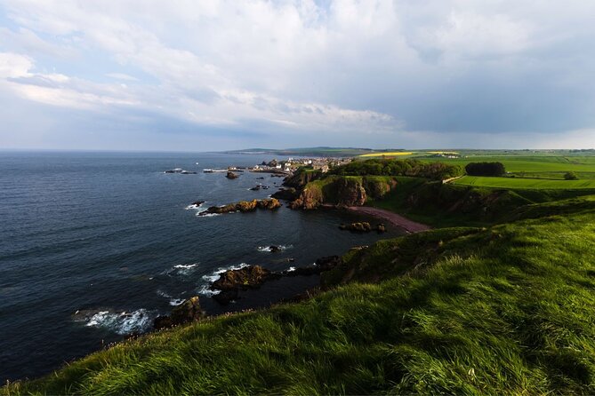 Alnwick Castle and Rosslyn Chapel Day Tour from Edinburgh - St Abbs: A Colorful Fishing Village Stop With Pop Culture Credits