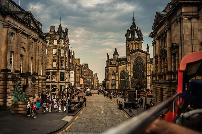 Amitylux Best of Private Edinburgh Walking Tour-3 Hours - Start at Cafe Edinburgh57 on High Street