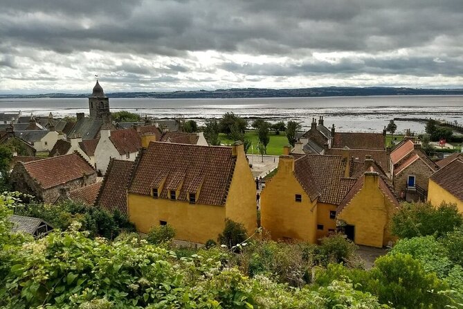 Castles and Outlander Day Tour From Glasgow - Blackness Castle (Fort William) and Firth of Forth views: end with the best payoff