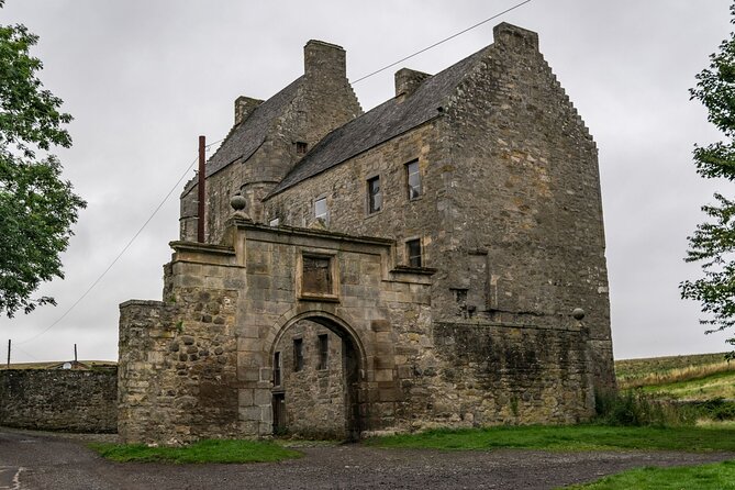 Castles and Outlander Day Tour From Glasgow - Start at Buchanan Street: getting on board and staying on schedule