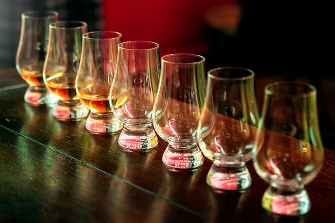 Cellar Of Scotland Walking Tour, taste Edinburgh's finest drinks - Saint Andrew Square stop: real ale and cider to set the tone