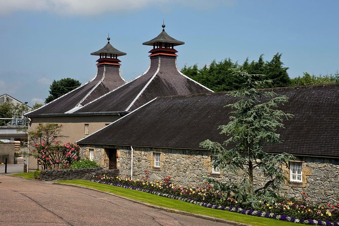 Clan Tour - of Speyside Distilleries - Glenfiddich tasting room option, plus the buy-what-you-drink rule