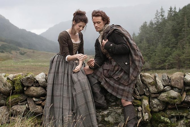 Clan Tour - OUTLANDER series and Loch Ness - Urquhart Castle Ruins: Deciding On The Entry Fee