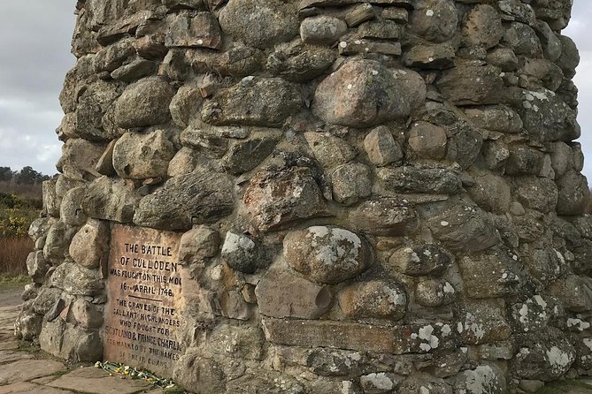Culloden Battlefield, Clava Cairns and Loch Ness, Urquhart Castle - Clava Cairns: 4,000 years of ceremony in half an hour