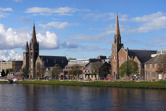 Discovering Inverness: A Self-Guided Audio Tour of the Capital of the Highlands - Using the VoiceMap app smoothly, even if your phone battery is small