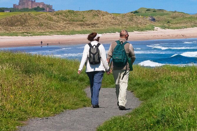 Edinburgh: Bamburgh, Northumberland & Alnwick Winter Adventure - The Coach Ride: Air Conditioning, Live Narration, and Keeping Comfortable