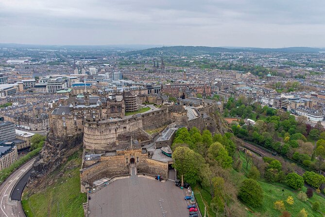 Edinburgh Castle: Guided Walking Tour with Entry Ticket - The guided walking portion: palace, Great Hall, and story stops