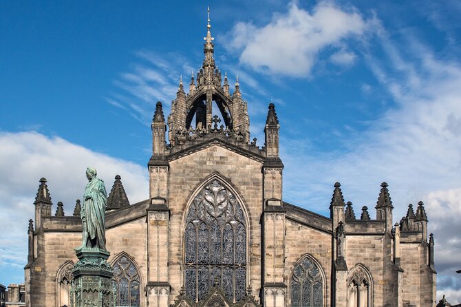 Edinburgh Castle & Old Town Small Group Guided Tour - Why this small-group Old Town route is great for limited time