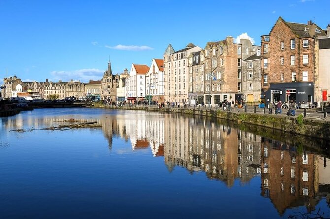 Edinburgh City 4-Hour Private Guided Black Taxi Tour Experience - Surgeons’ Hall Museum: Gruesome Curiosity, Fast