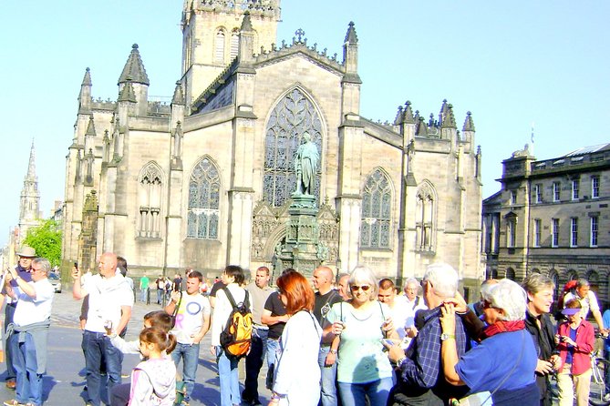 Edinburgh City Walking Tour, Discover Old Town, Royal Mile with a Local Expert! - Hidden alleys, older plumbing, and the stuff you would skip
