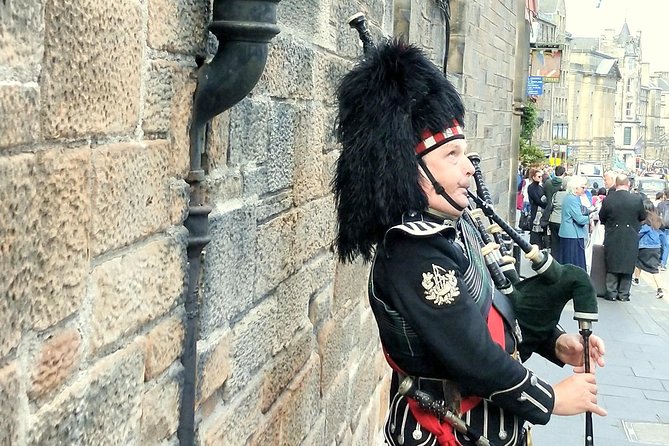 Edinburgh City Walking Tour, Discover Old Town, Royal Mile with a Local Expert! - Price and value for a guided UNESCO Old Town walk