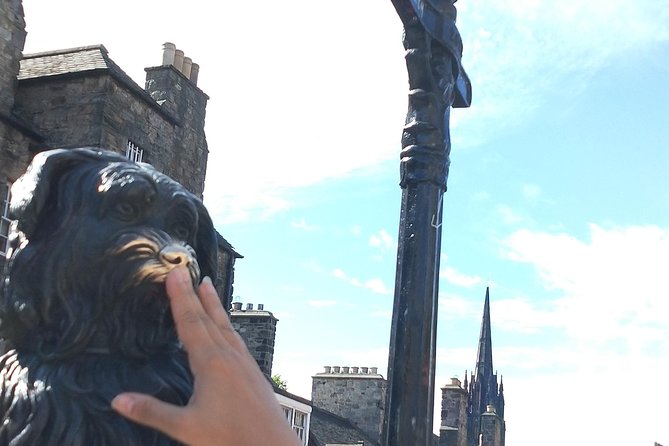Edinburgh City Walking Tour, Discover Old Town, Royal Mile with a Local Expert! - How the guide brings medieval Edinburgh to life