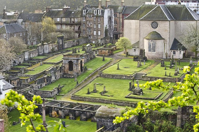 Edinburgh Darkside Walking Tour: Mysteries, Murder and Legends - North Bridge to Calton Hill: Witch Trials, Monuments, and the Best Views