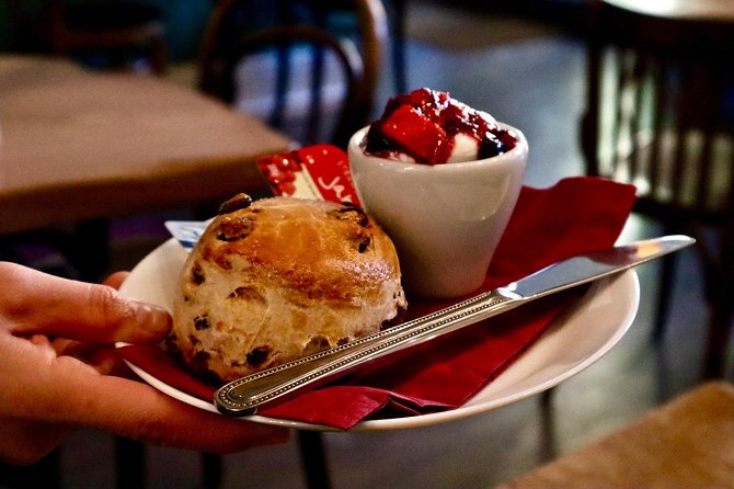 Edinburgh Food Tour with Scotch, Haggis, a Secret Dish & More - St Giles’ Cathedral to the Royal Mile: How the Route Gets You Oriented