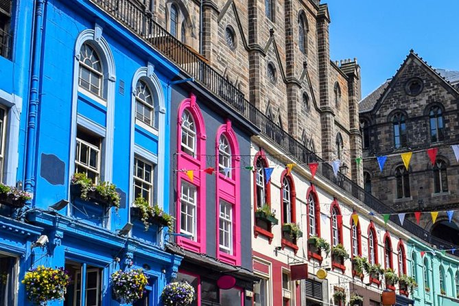 Edinburgh Half Day Guided Private Tour in a Premium Minivan - Grassmarket: executions, atmosphere, and why the guide’s tone matters