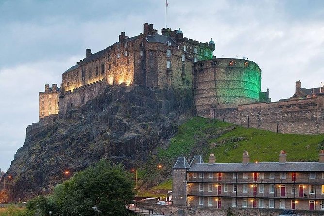 Edinburgh Half Day Tour (Private Chauffeur) - Old Town Driving Through George Street and Key Architecture