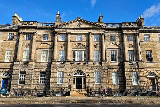 Edinburgh History Private Walking Tour - Stop 6: Heriot Row and Robert Louis Stevenson’s Footprint