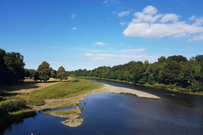 Edinburgh: Holy Island, Alnwick Castle & Kingdom of Northumbria - The driver-guide factor: story, humor, and a few comfort realities