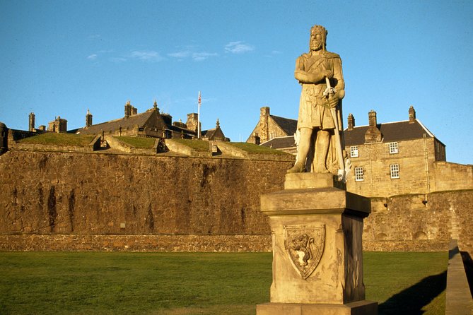 Edinburgh: Loch Lomond, Stirling Castle and the Kelpies Day Tour - Guides Make (or Break) the Experience