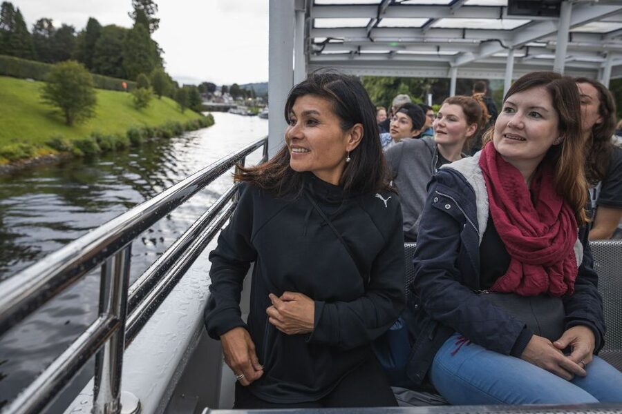 Edinburgh: Loch Ness, Glencoe, and Highlands Day Tour - Pitlochry break and the return drive through Loch Laggan