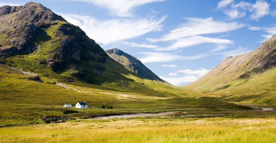 Edinburgh: Loch Ness, Glencoe, and Highlands Day Tour - Starting at Haggis Adventures, then getting your bearings quickly