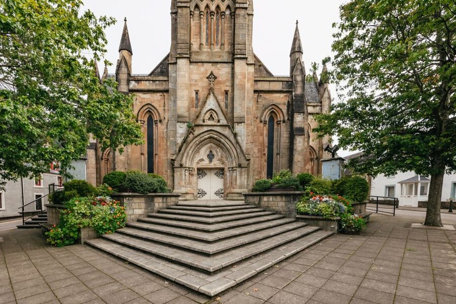 Edinburgh: Loch Ness, Glencoe, Coos & the Highlands Day Tour - What to pack for a long Highlands day that’s heavy on time