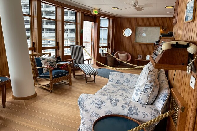Edinburgh Luxury Private Day Tour from Edinburgh - Holyrood Park and Arthur’s Seat scenic time