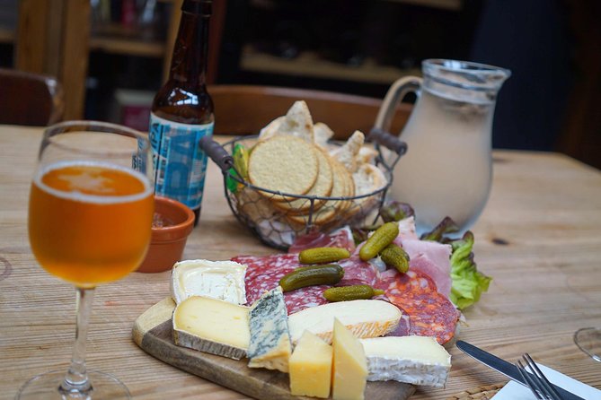 Edinburgh Luxury Private Food & Drink Tour with Eat Walk Tours - West End: the class story, the architecture, and the dining focus