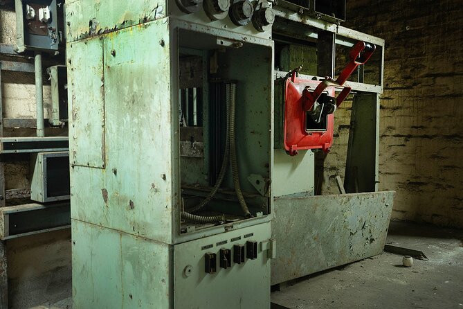 Edinburgh Nuclear Bunker Tour Discover Scotland’s Cold War Secret - Getting to the Barnton BunkerROTOR Complex without stress