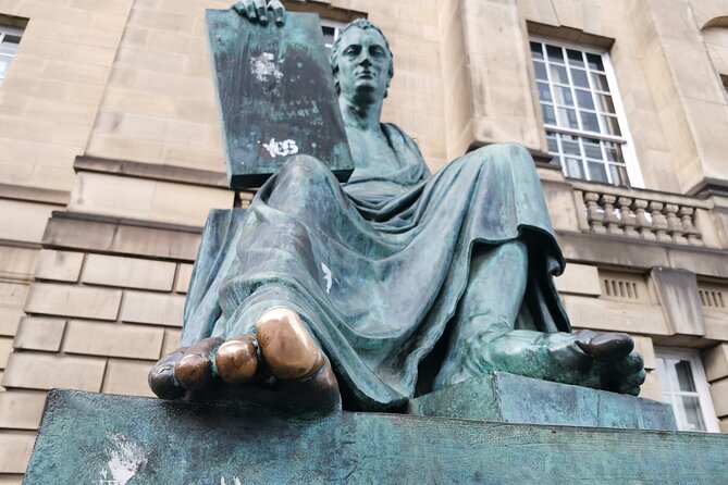 Edinburgh Old Town Private Self-Guided Tour - Scotland and England parliaments, plus John Knox in the same stretch