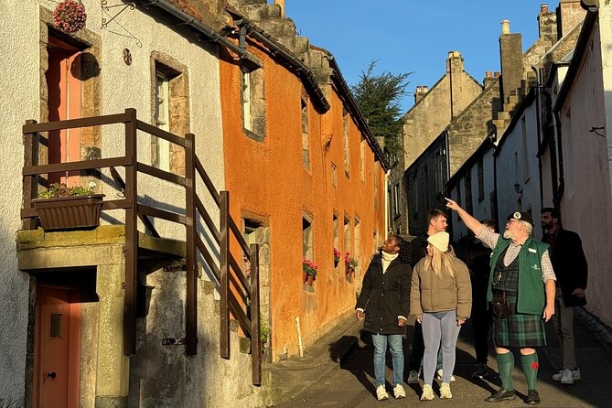 Edinburgh: Private Outlander, Palaces & Jacobite Experience - Blackness Castle: a longer castle break with more time to wander
