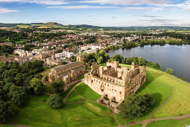 Edinburgh: Private Outlander, Palaces & Jacobite Experience - Linlithgow area and the palace option: where the time really helps