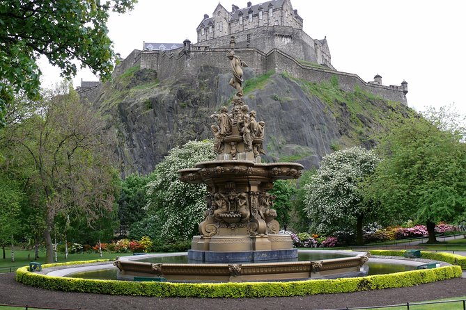 Edinburgh Private Tour with a Local - Highlights & Hidden Gems - Why a private, questionnaire-led walk makes sense in Edinburgh