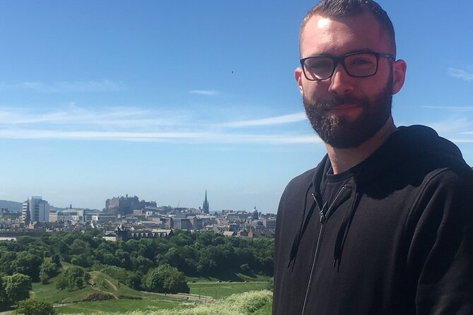 Edinburgh Private Tour with a Local - Highlights & Hidden Gems - Scott Monument stop: views plus a literature hook