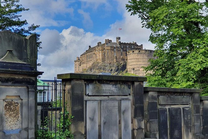 Edinburgh Private Walking Tour - How the guide makes it worth the money, especially for a private group