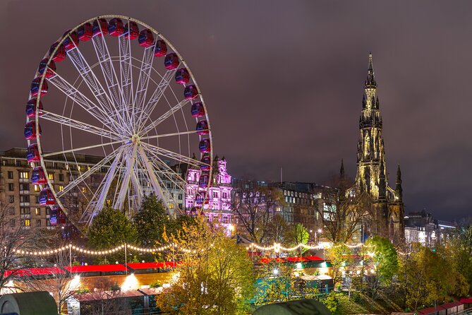 Edinburgh's Christmas Lights and festive Black Taxi Tour - Key things to know before you go