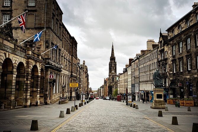 Edinburgh Unveiled: Luxury Private Driving Tour of Edinburgh - New Town and Royal Botanic Garden for breathing room
