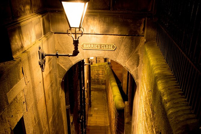 Edinburgh: Witches & Haunted History Walking Tour - Meeting at Caffè Nero and the smart pace over steep streets
