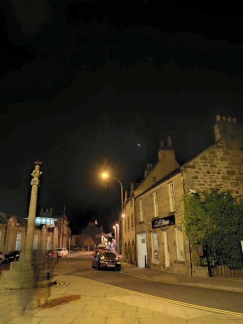 Elgin: High Street Graveyard Walking Tour - Life before the sewers: the Great Mess at street level