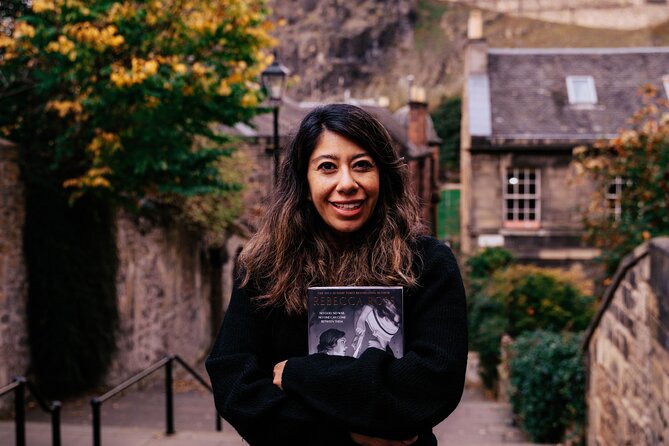 Enchanted Professional Private Photoshoot Tour in Edinburgh - What the private guide experience adds (and why it matters)