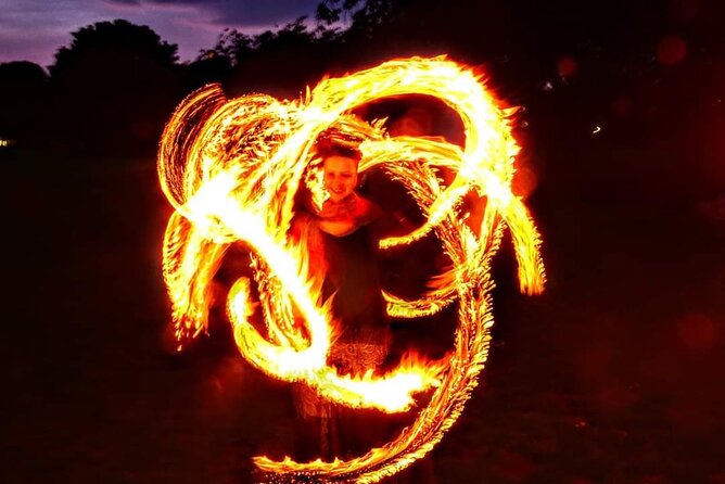 Fire Dancing with Iga - How the group size changes your whole experience