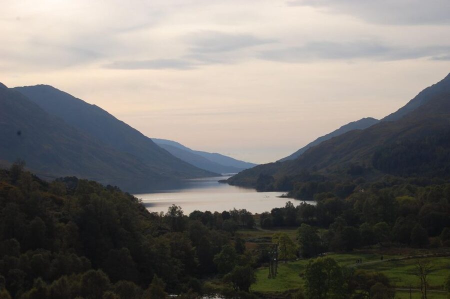 From Edinburgh: 2-Day Highlands Tour with Hogwarts Express - Guides on this tour: how storytelling changes the whole trip