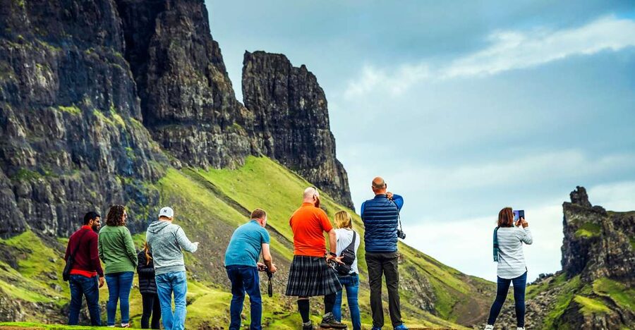 From Edinburgh: 3-Day Isle of Skye and The Highlands Tour - Glenfinnan Viaduct and the Commando Memorial: Scotland at full dramatic scale